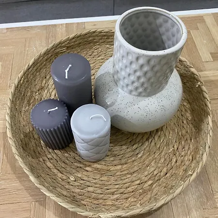 Adeline アパート *